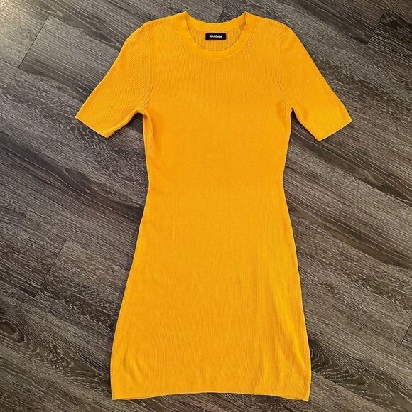 Naadam Ribbed Short Sleeve dress - Picture 1 of 7